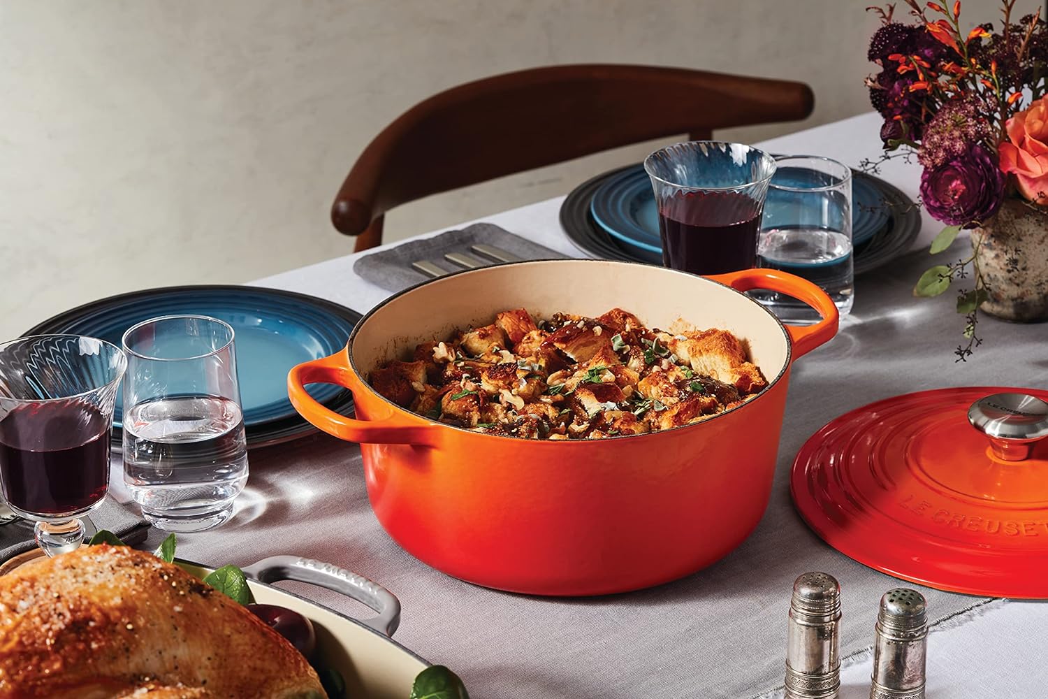 Le Creuset Enameled Cast Iron Signature Round Dutch Oven, 7.25 qt., Marseille